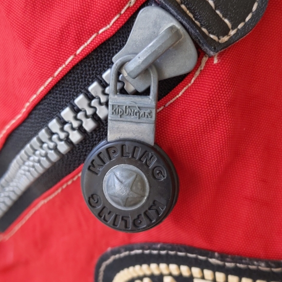 🎒 Kipling Red Backpack 🎒 - Picture 6 of 9